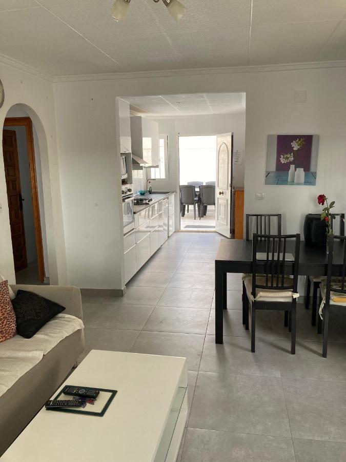 Detached Extended Lola Villa La Marina Exterior photo